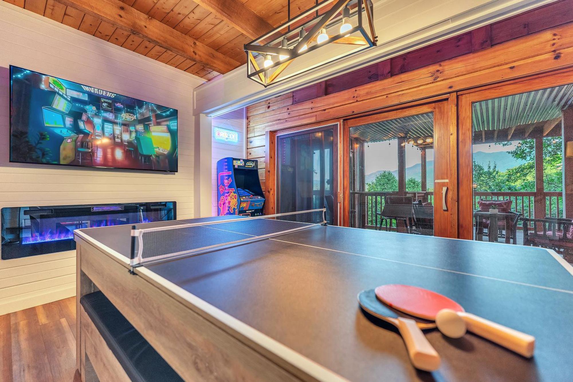 Family Chalet With Sauna, Hottub, Heavenly Views! Mins To Downtown! Gatlinburg Bagian luar foto