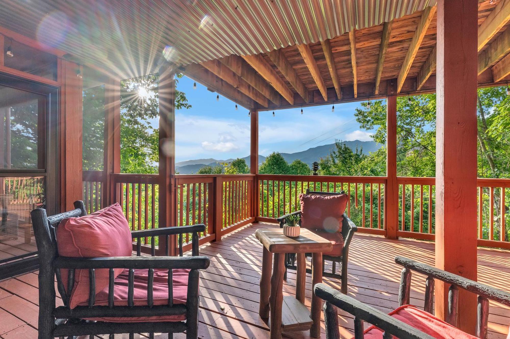 Family Chalet With Sauna, Hottub, Heavenly Views! Mins To Downtown! Gatlinburg Bagian luar foto