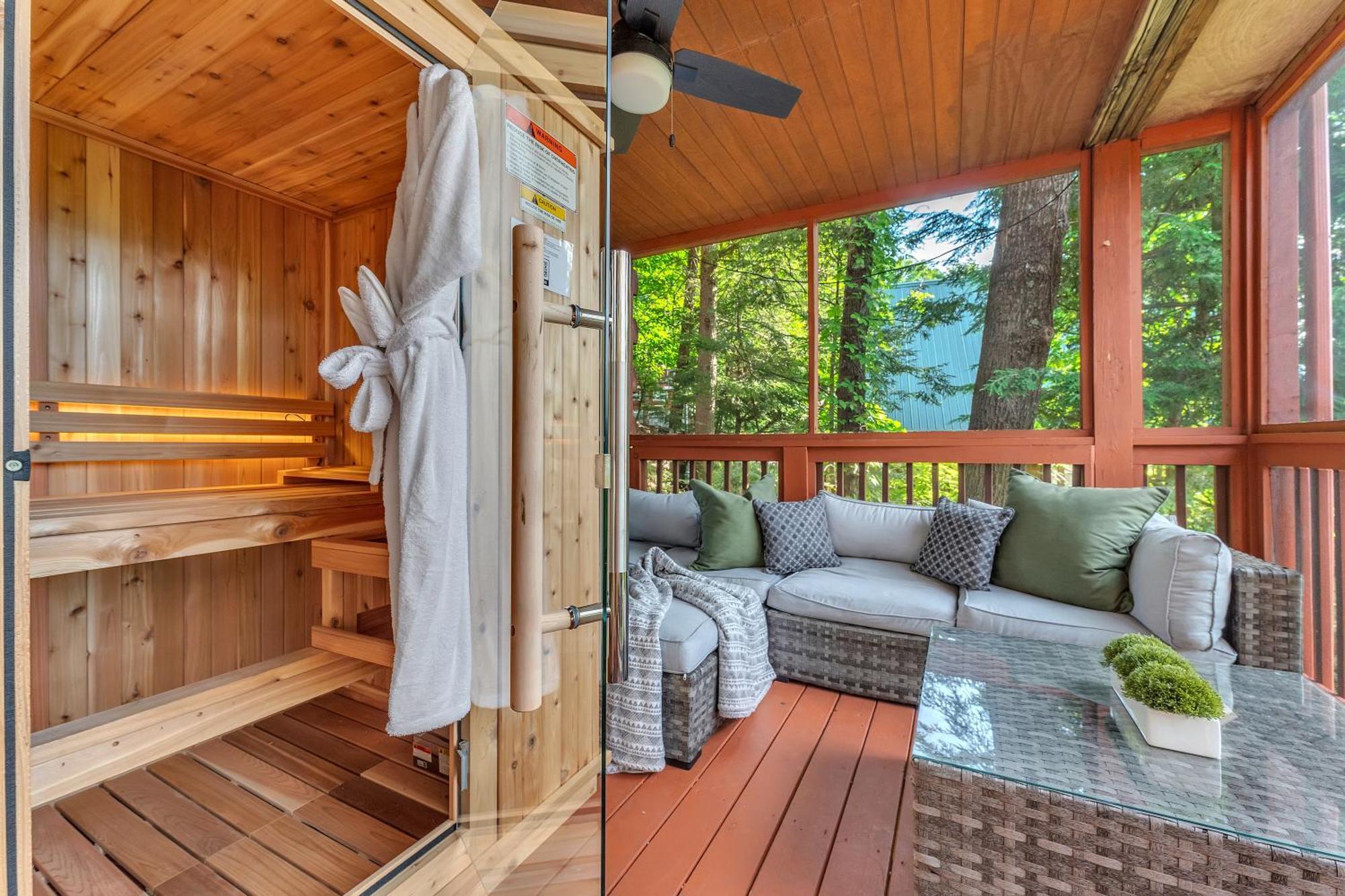 Family Chalet With Sauna, Hottub, Heavenly Views! Mins To Downtown! Gatlinburg Bagian luar foto
