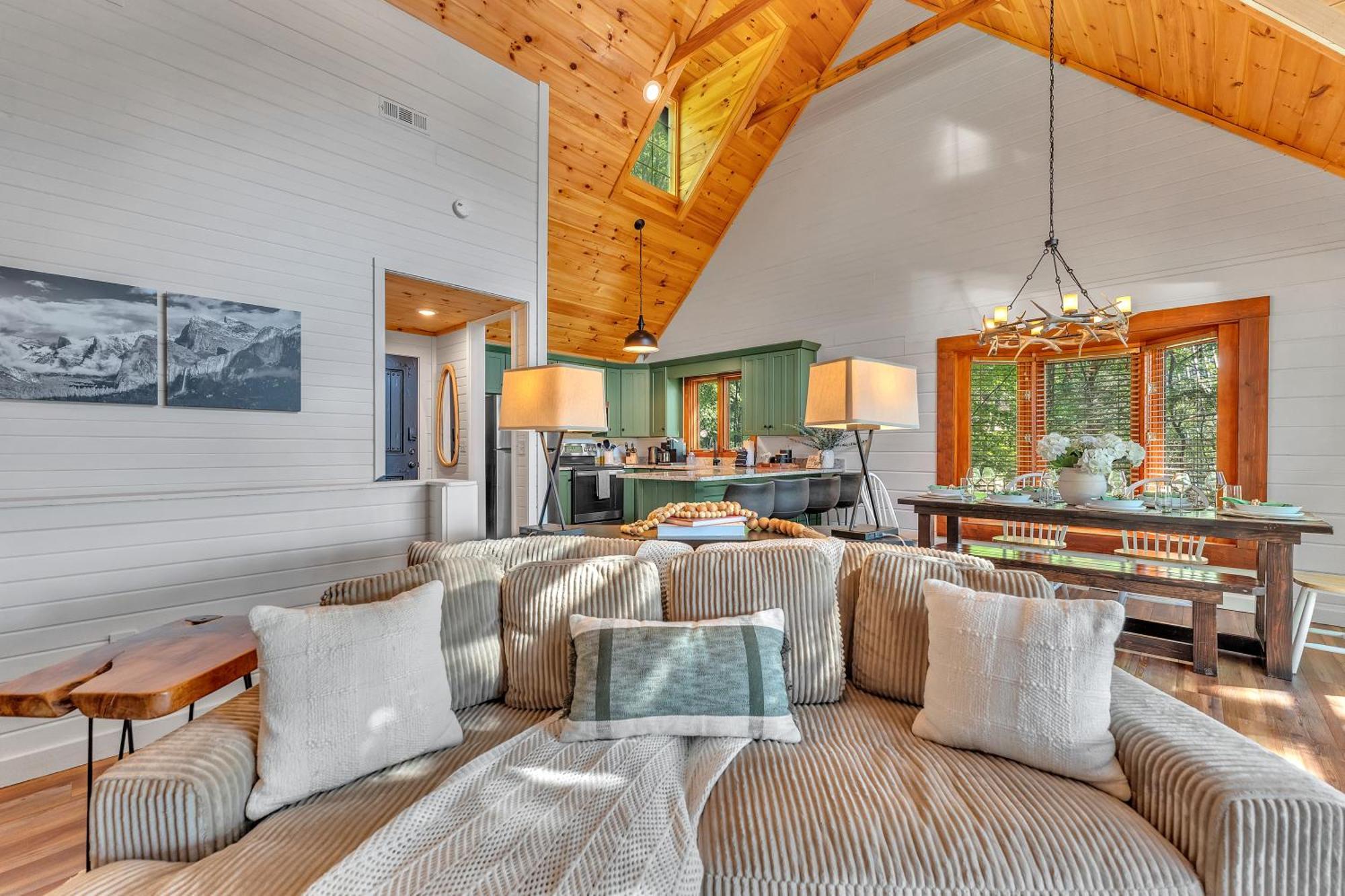 Family Chalet With Sauna, Hottub, Heavenly Views! Mins To Downtown! Gatlinburg Bagian luar foto